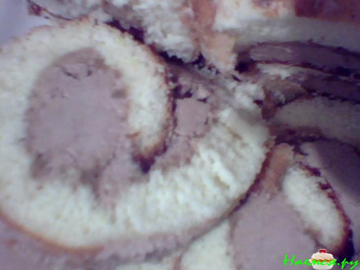 Классический рулет с кремом Классический рулет с кремом