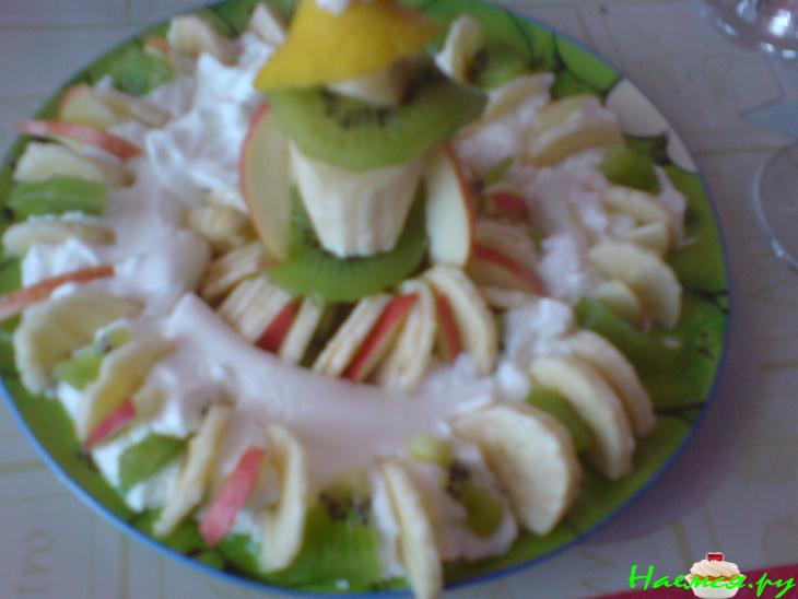 Десерт 'Фруктовая королева'