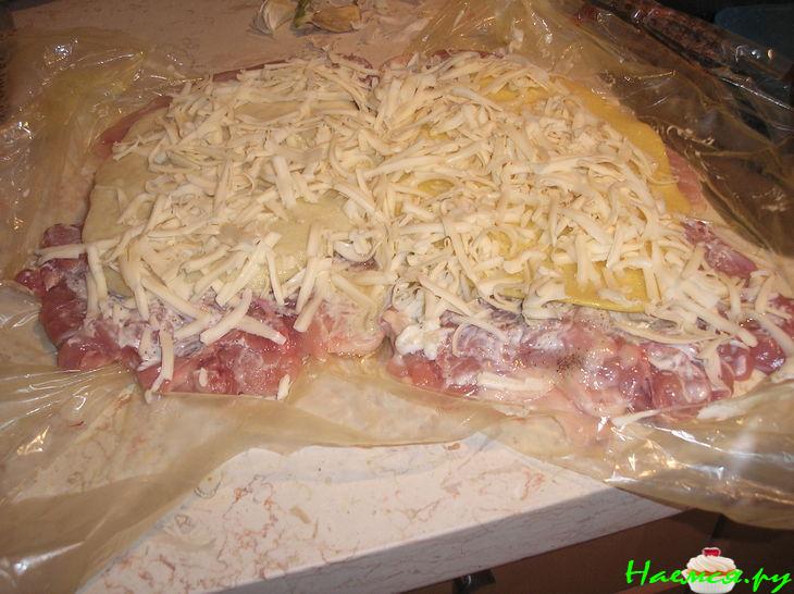 Куриный рулет, запеченный в фольге