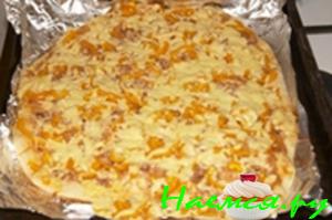 Пицца с ветчиной