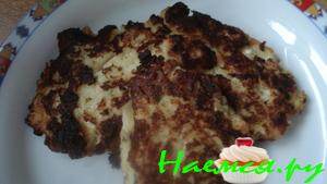 Творожники по-немецки 'Яблоки с земляными яблоками'