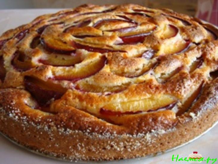 Сырно-сливовый пирог