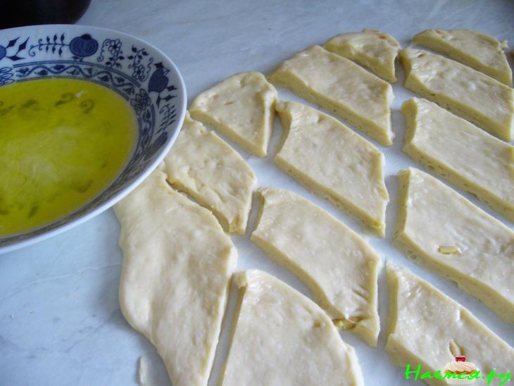 Мартышкин хлеб с миндалем