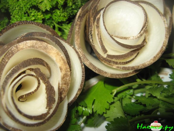 Цветы из черной редьки