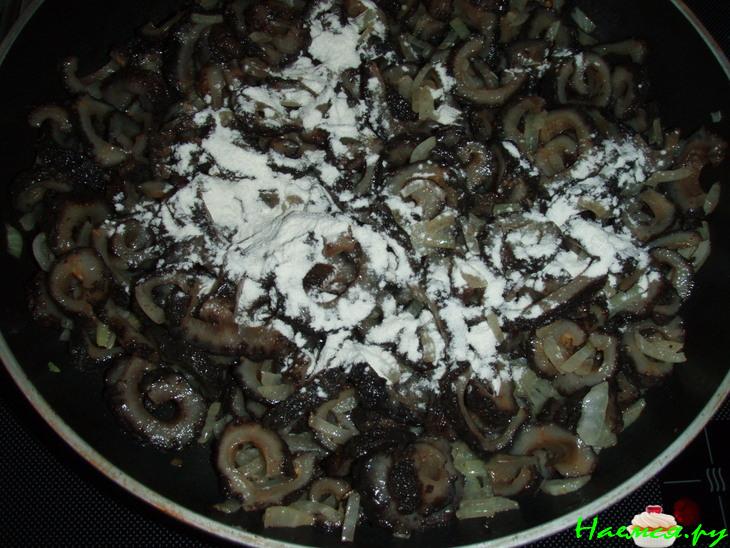 Скоблянка с мясом из кукумарии