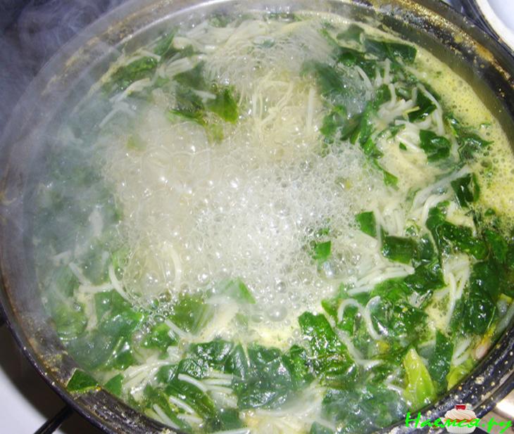 Шпинатовый суп - болгарский вариант