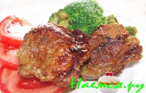 Отбивные из свинины с брокколи Отбивные из свинины с брокколи