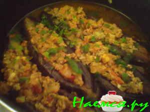 Карны ярык (баклажаны с начинкой)