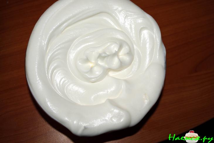 Лимонные тарталетки со взбитыми сливками