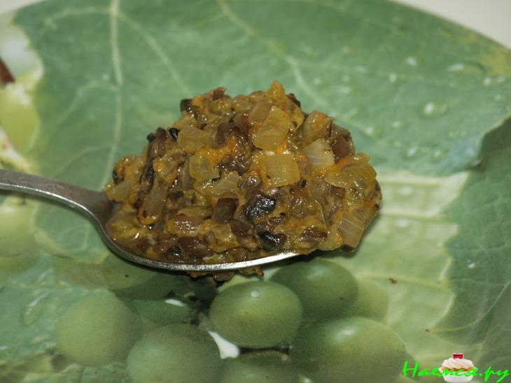 Куриные рулетики пряные под соусом