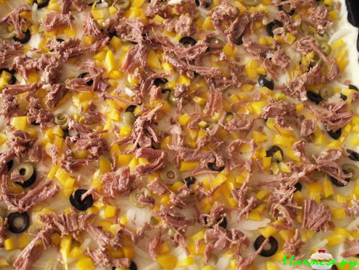 Пицца на скорую руку (с тушенкой)