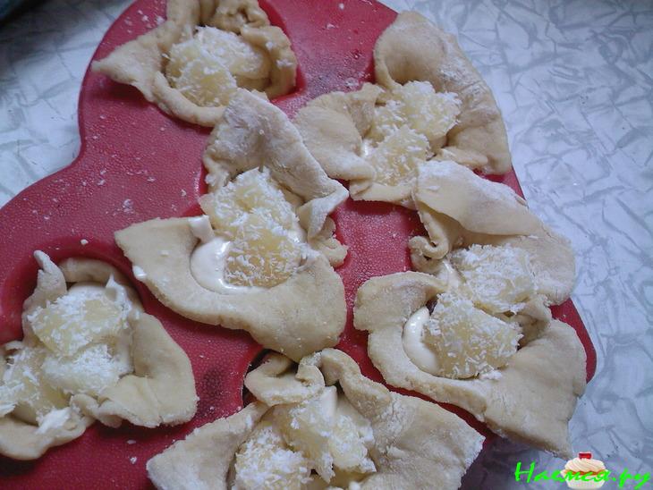 Творожные пирожные с ананасами и мармеладом Творожные пирожные с ананасами и мармеладом