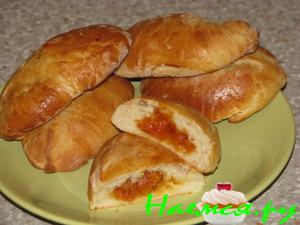 Воздушные пирожки с курагой