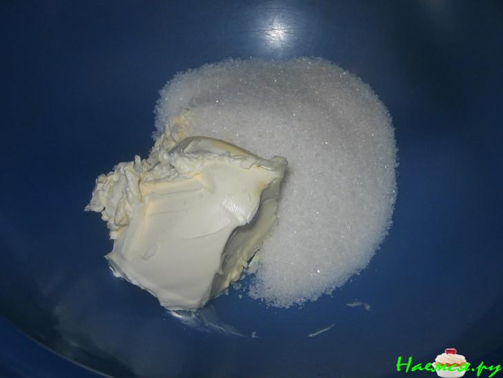 Печенье с изюмом и кусочками шоколадных конфет