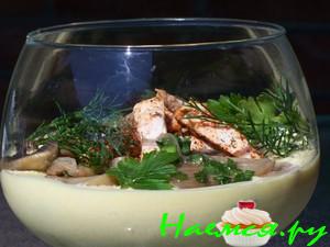 Коктейль из куриной грудки в чесночно-горчичном йогурте