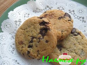 Chocolate Chip Cookies (Thin, Chewy & Puffy) Chocolate Chip Cookies (Thin, Chewy & Puffy)