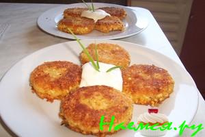 Крабовые котлеты с морковью и картофелем 