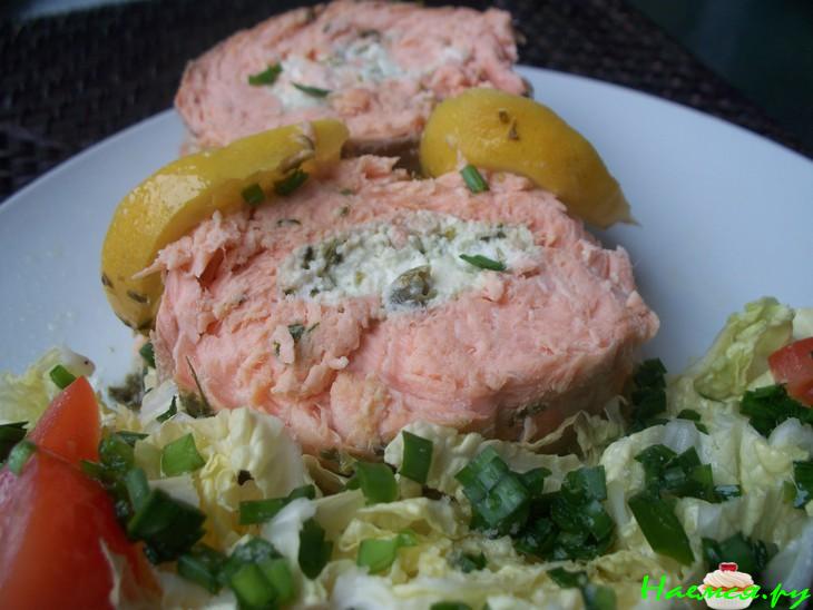 Лосось фаршированный