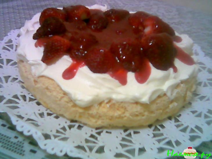 Безе с клубникой 