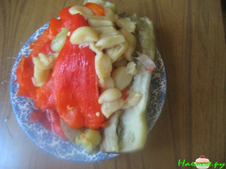 Икра из бадерджанов и бибаров