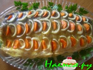 Кефаль запеченная с овощами в фольге