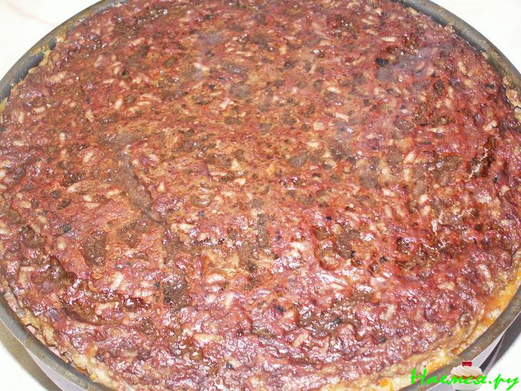 Мясной пирог с куриными потрошками
