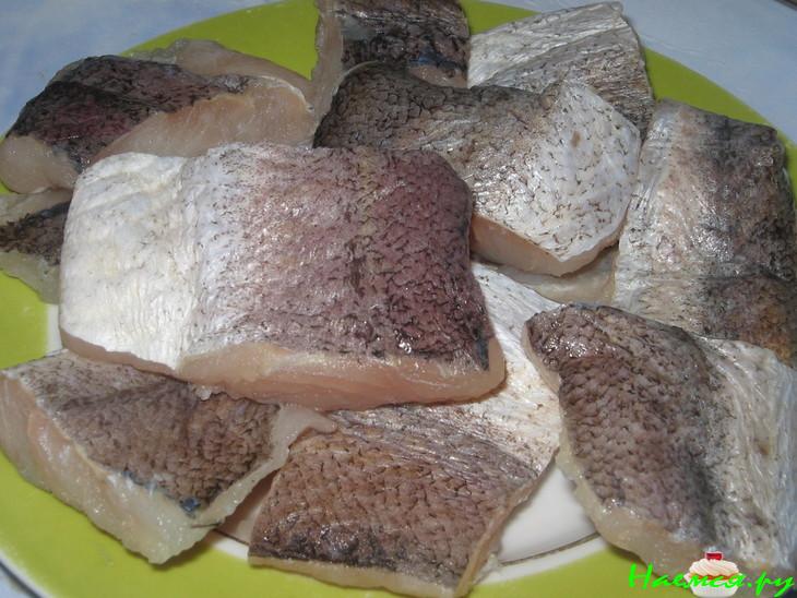 Рыба запеченная с кабачками