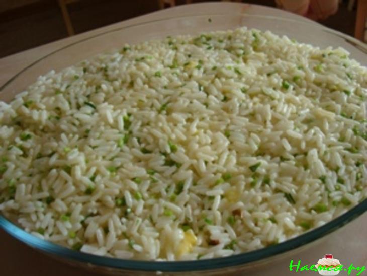 Запеканка с рыбой, кальмарами, овощами и рисом