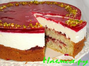 Торт «Брусничная мечта»