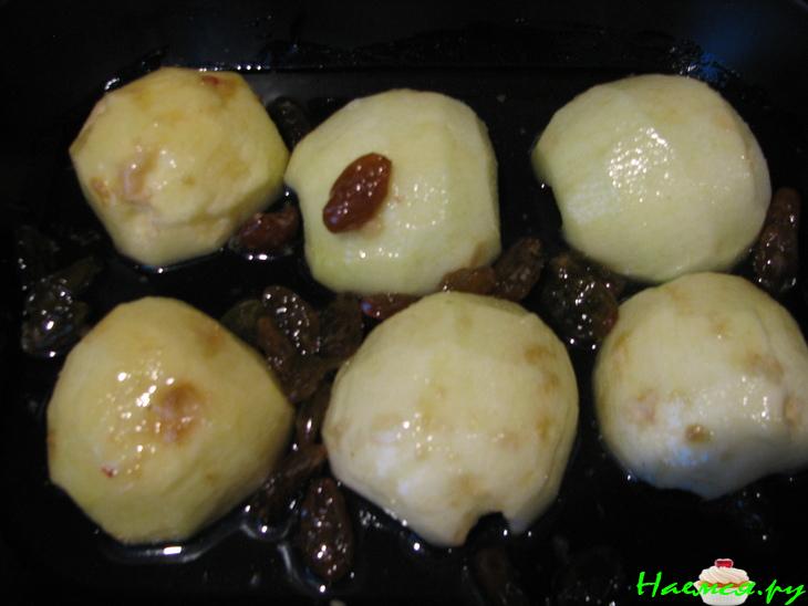 Яблоки запеченные с коньяком