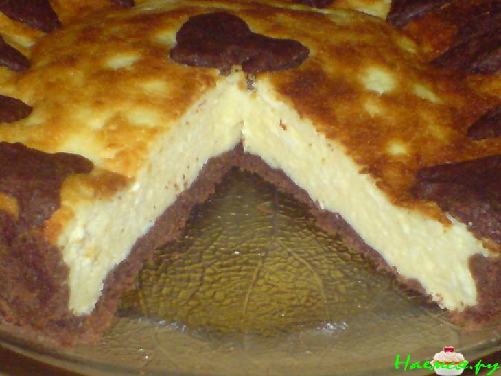 Творожный ванильный пирожок