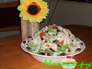 Салат "Бобы в капусте"