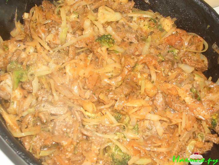 Капуста с мясом "Веселая тройка" Капуста с мясом "Веселая тройка"