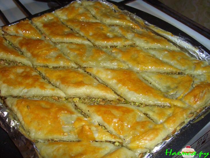 Пахлава с фисташками