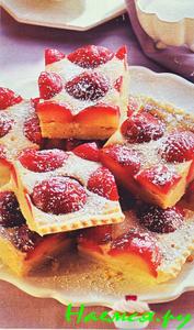 Пирог с грушами и сливами