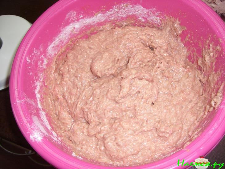 Котлеты куриные, а внутри гарнир:)