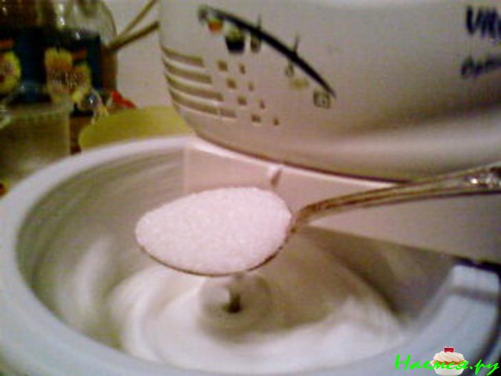 Торт бисквитный вишневый классический Торт бисквитный вишневый классический