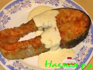 Форель в панировке под сырным соусом Форель в панировке под сырным соусом