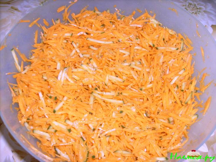 Салат из моркови с Огурцом Салат из моркови с Огурцом