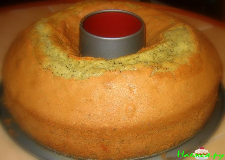 Кекс с маком и изюмом