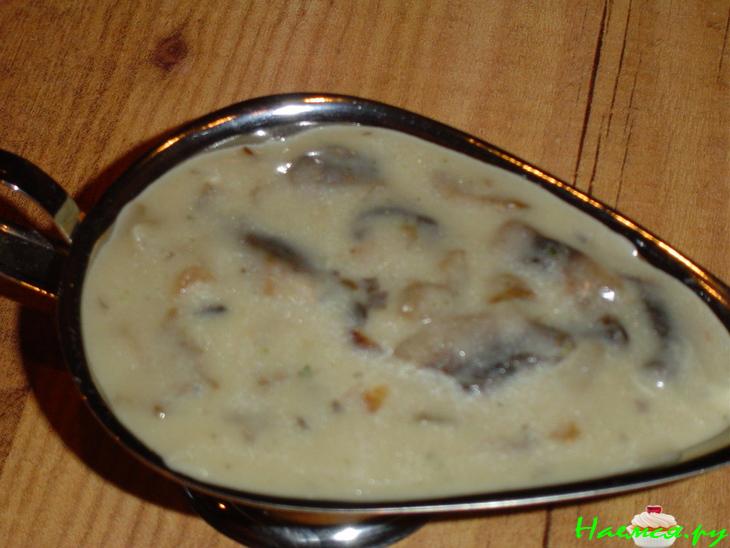 Соус грибной со сметанкой