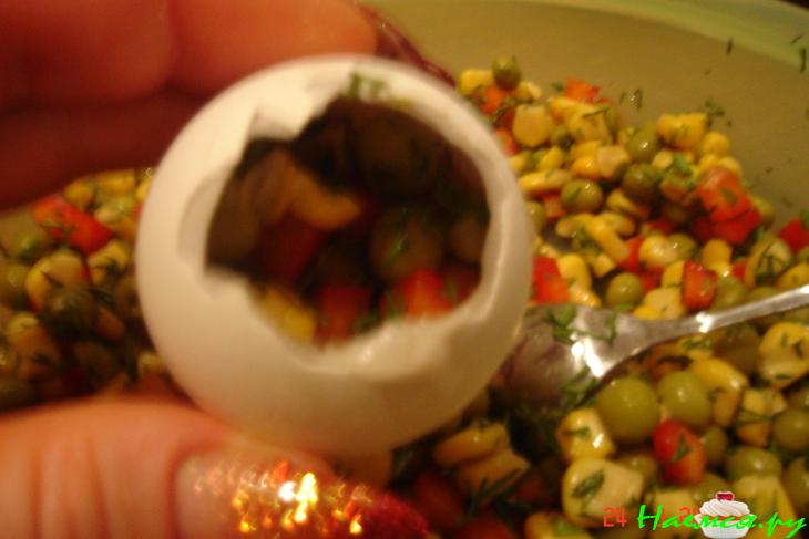 Яйцо "Фаберже" (овощное заливное)