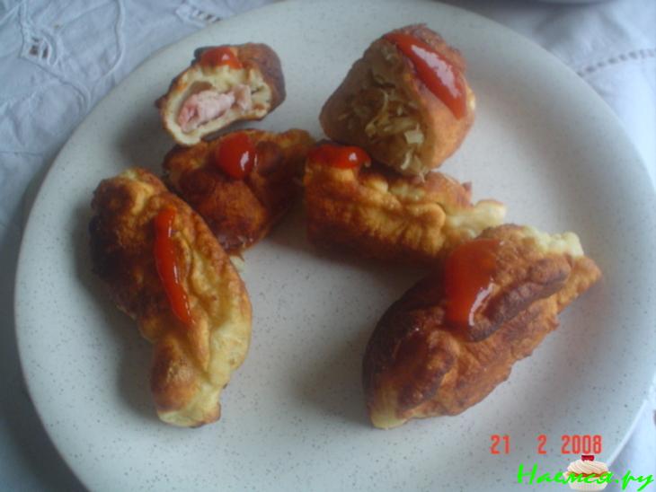 Пирожки творожные с квашеной капустой