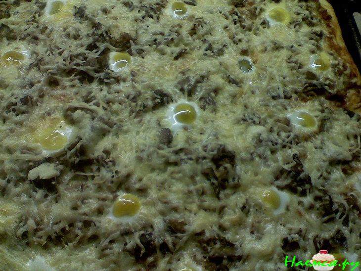 "Пицца-глазунья"