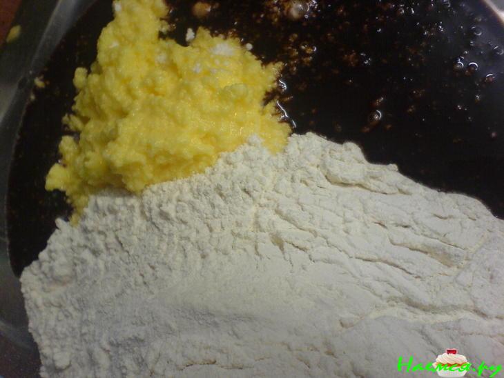 Пирог с черникой (или смородиной, или вишней)