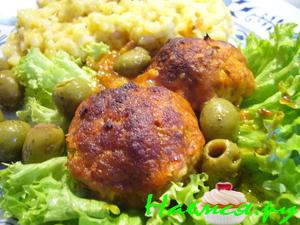 Нежные рыбные шарики в томатном соусе 