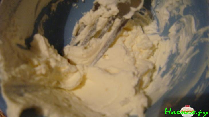 Рулетики из баклажан с мягким сыром