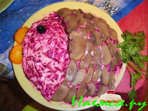 Украшение салата «Сельдь под шубой»