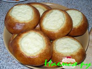 Ватрушки дрожжевые с творогом Ватрушки дрожжевые с творогом