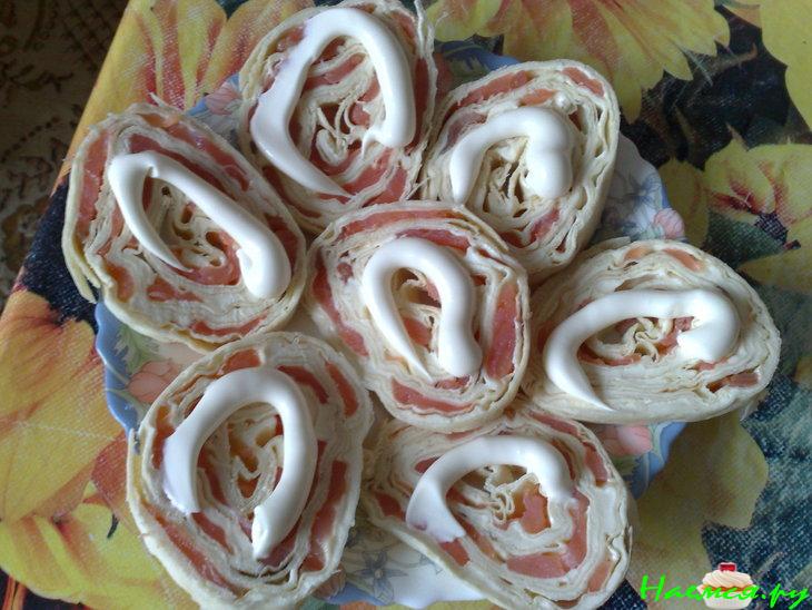 Лаваш с семгой и с сыром  